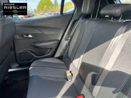 Photo 40 Peugeot 2008  PureTech 100 S&S BVM6