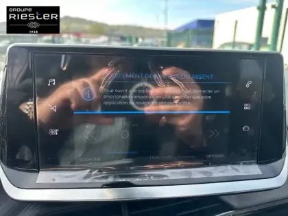 Photo 52 Peugeot 2008  PureTech 100 S&S BVM6