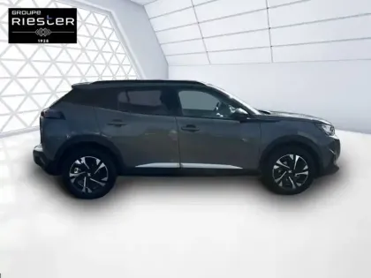 Photo 32 Peugeot 2008  PureTech 100 S&S BVM6