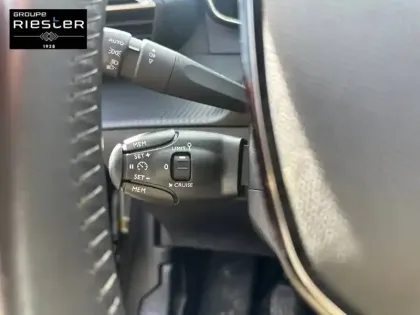 Photo 47 Peugeot 2008  PureTech 100 S&S BVM6