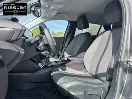 Photo 39 Peugeot 2008  PureTech 100 S&S BVM6