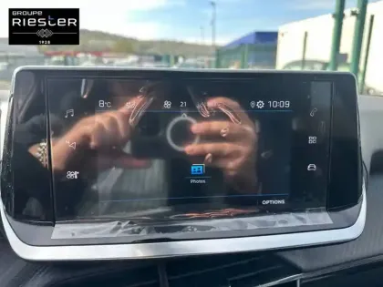 Photo 55 Peugeot 2008  PureTech 100 S&S BVM6