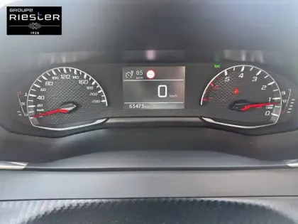 Photo 38 Peugeot 2008  PureTech 100 S&S BVM6