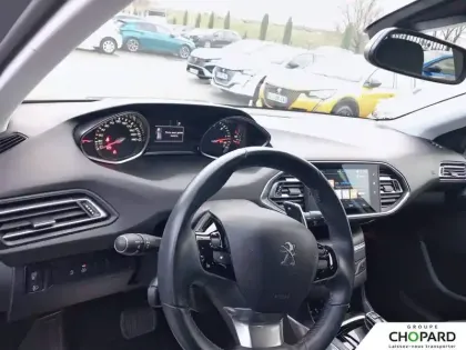 Photo 11 Peugeot 308  BlueHDi 130ch S&S EAT8