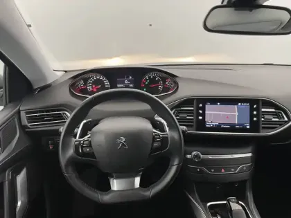 Photo 117 Peugeot 308  BlueHDi 130ch S&S EAT8