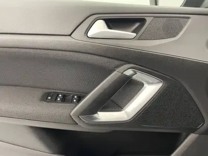 Photo 91 Peugeot 308 Gén. II Ph2 NG Allure Pack 5