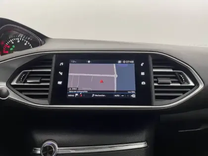 Photo 51 Peugeot 308 Gén. II Ph2 NG Allure Pack 5