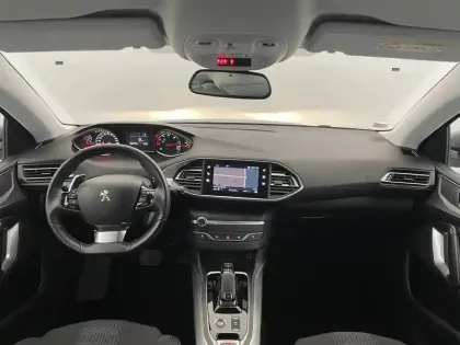 Photo 120 Peugeot 308  BlueHDi 130ch S&S EAT8