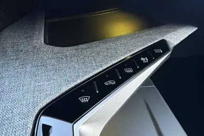 Photo 30 Peugeot 3008  Plug-in Hybrid 195 e-DCS7