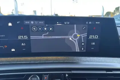 Photo 27 Peugeot 3008  Plug-in Hybrid 195 e-DCS7