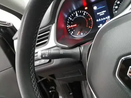 Photo 29 Renault Captur  Blue dCi 95