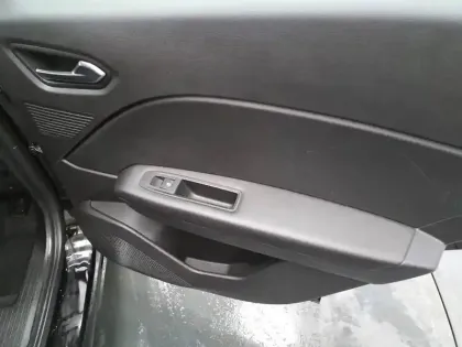 Photo 23 Renault Captur  Blue dCi 95