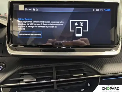 Photo 44 Peugeot 2008  Hybrid 145 e-DCS6