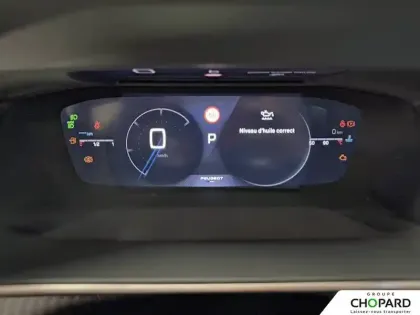 Photo 42 Peugeot 2008  Hybrid 145 e-DCS6