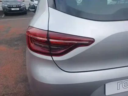 Photo 18 Renault Clio  TCe 100 GPL - 21N