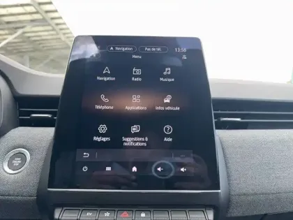 Photo 146 Renault Clio  E-Tech full hybrid 145 ch GSR2