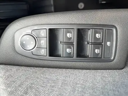 Photo 42 Renault Clio  E-Tech full hybrid 145 ch GSR2