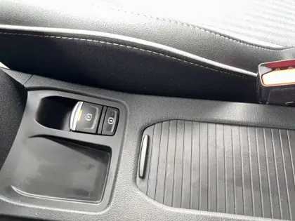 Photo 34 Renault Clio  E-Tech full hybrid 145 ch GSR2