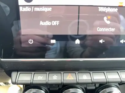 Photo 94 Renault Clio  E-Tech full hybrid 145 ch GSR2