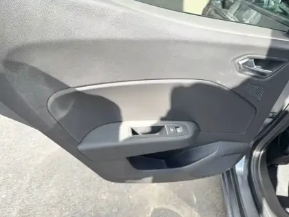 Photo 138 Renault Clio  E-Tech full hybrid 145 ch GSR2