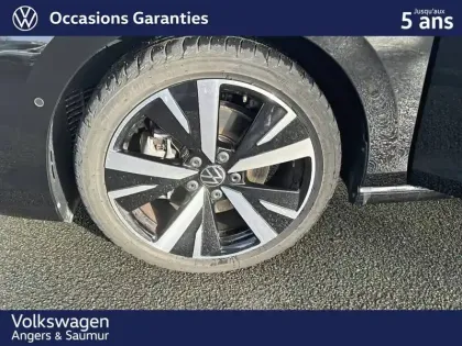 Photo 33 Volkswagen Golf  1.5 eHybrid 204 DSG6