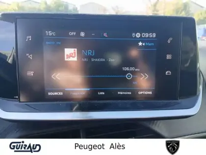 Photo 60 Peugeot 2008  PureTech 130 S&S BVM6