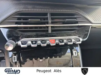 Photo 59 Peugeot 2008  PureTech 130 S&S BVM6