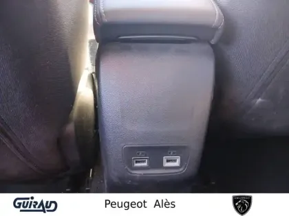 Photo 56 Peugeot 2008  PureTech 130 S&S BVM6