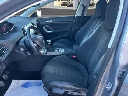 Photo 32 Peugeot 308 Gén. II Ph2 Allure 5