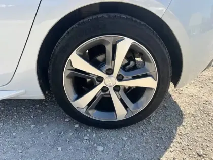 Photo 55 Peugeot 308  BlueHDi 130ch S&S EAT8