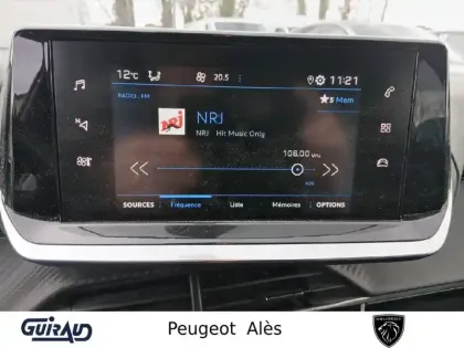 Photo 17 Peugeot 208  PureTech 100 S&S BVM6