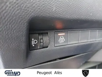 Photo 14 Peugeot 208  PureTech 100 S&S BVM6