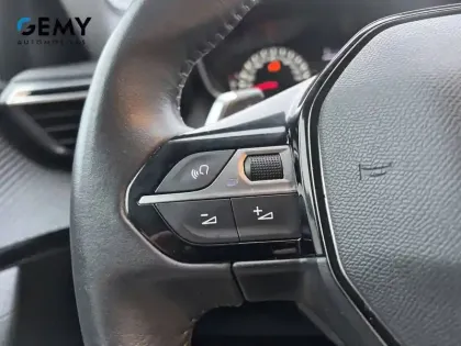 Photo 17 Peugeot 2008  BlueHDi 130 S&S EAT8