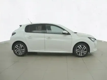 Photo 45 Peugeot 208  PureTech 100 S&S BVM6