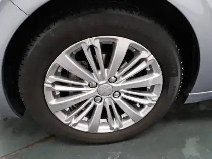 Photo 55 Peugeot 208  PureTech 110ch S&S EAT6