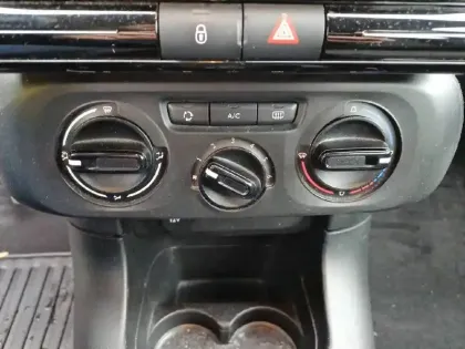 Photo 41 Citroën C3  BlueHDi 100 S&S BVM6