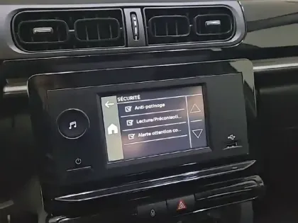 Photo 93 Citroën C3  BlueHDi 100 S&S BVM6
