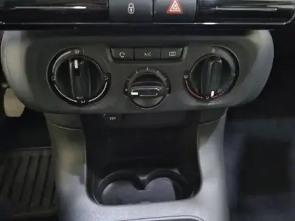 Photo 96 Citroën C3  BlueHDi 100 S&S BVM6