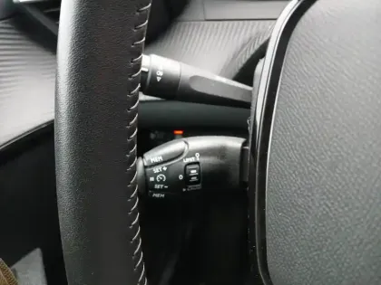 Photo 15 Peugeot 208  Electrique 50 kWh 136ch