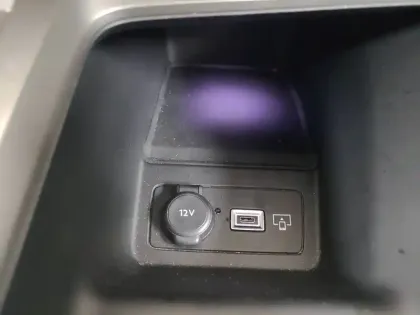 Photo 18 Peugeot 308  PureTech 130ch S&S EAT8