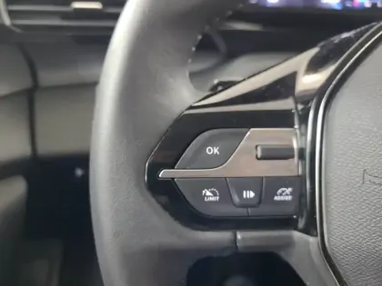 Photo 13 Peugeot 308  PureTech 130ch S&S EAT8