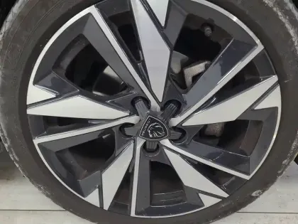 Photo 7 Peugeot 308  PureTech 130ch S&S EAT8