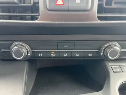 Photo 15 Opel Combo  CARGO 1.5 100 CH S/S L1H1 BVM6 STANDARD