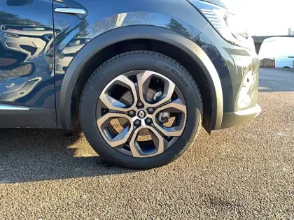 Photo 75 Renault Captur  E-Tech full hybrid 145