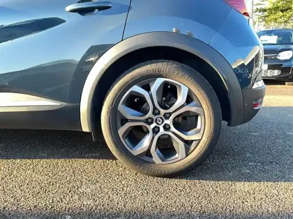 Photo 74 Renault Captur  E-Tech full hybrid 145