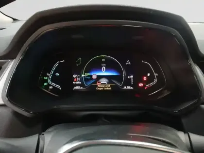 Photo 13 Renault Captur  E-Tech full hybrid 145