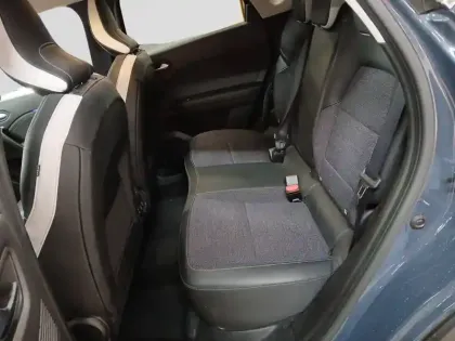 Photo 15 Renault Captur  E-Tech full hybrid 145