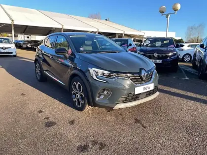 Photo 62 Renault Captur  E-Tech full hybrid 145