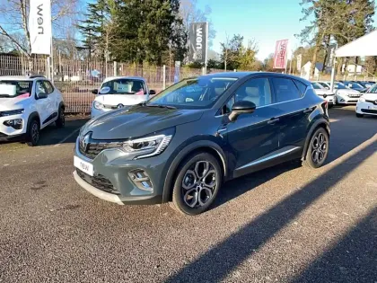 Photo 56 Renault Captur  E-Tech full hybrid 145