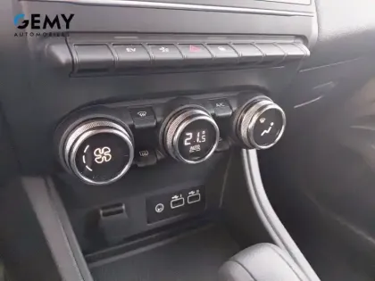 Photo 32 Renault Captur Gén. II (HJB) Ph2 Techno 5